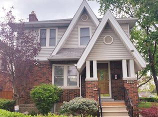 192 Shepherd St E, Windsor, ON N8X 2K3