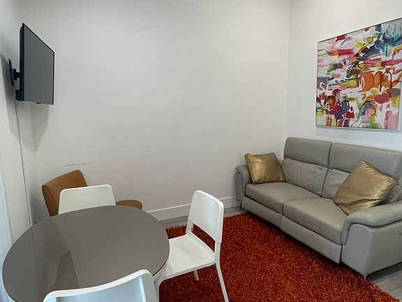 5th image of 1550 Argyle Dr #3