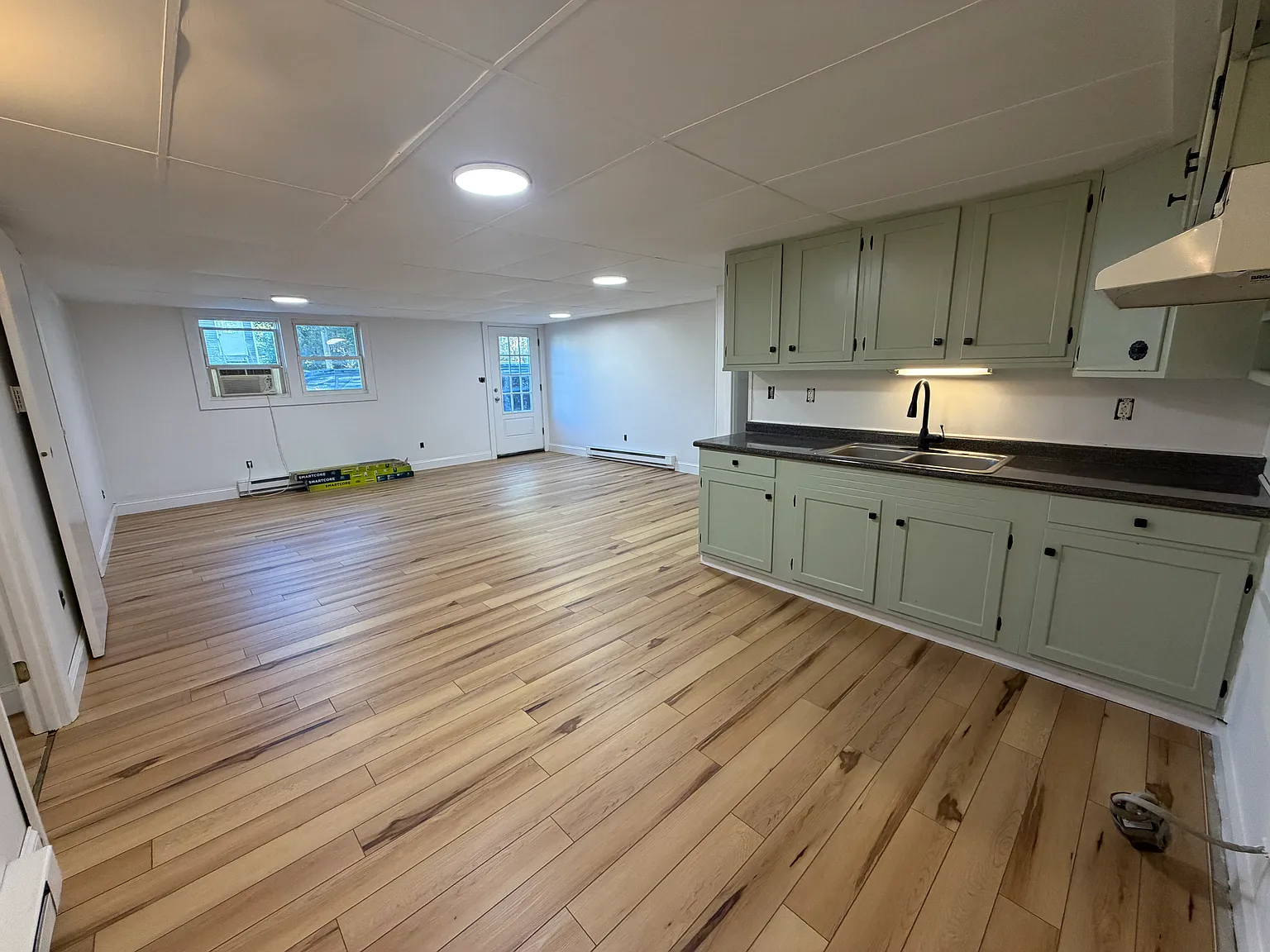 2 bed, 800 sqft, $1,350 — Photo 3