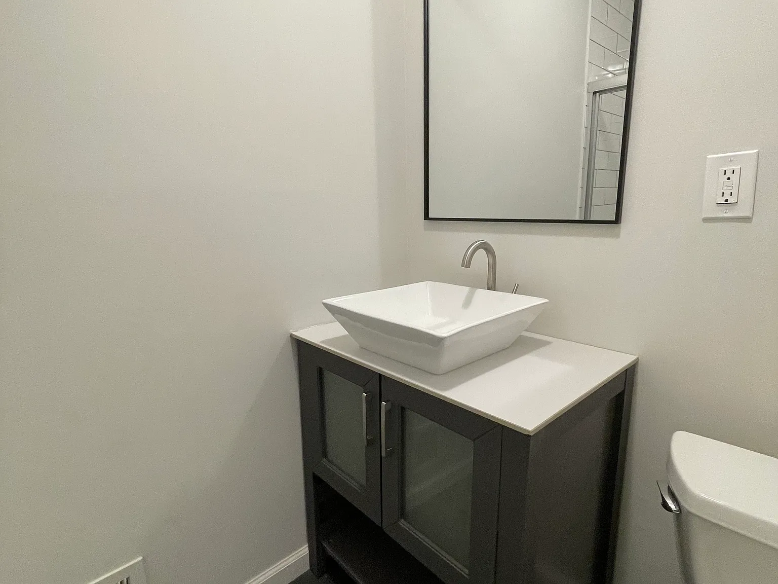 1 bed, 750 sqft, $2,200 — Photo 3