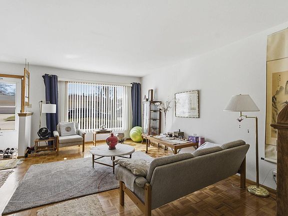 3rd image of 5302 Athens AVENUE