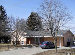 2127 Augsburg Dr, Saginaw, MI