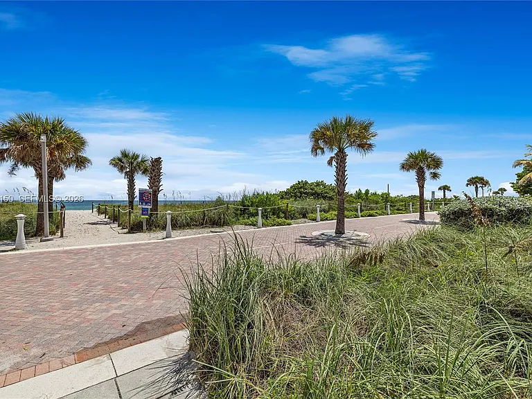 5005 Collins Ave #509 — Photo 49