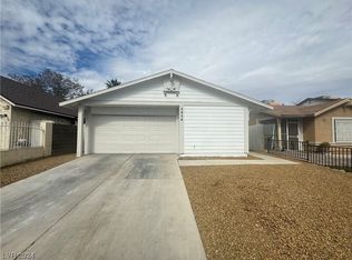 5454 Burkshire Dr, Las Vegas, NV 89142