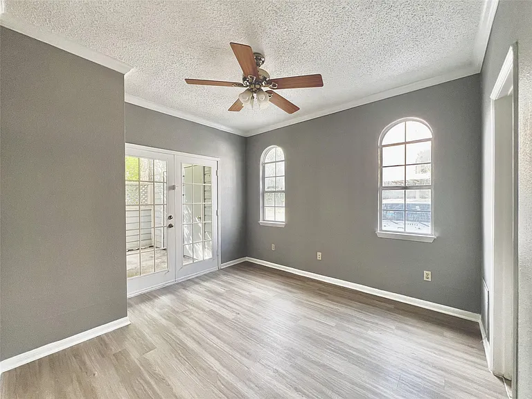 3111 Tom Green St #105 — Photo 7