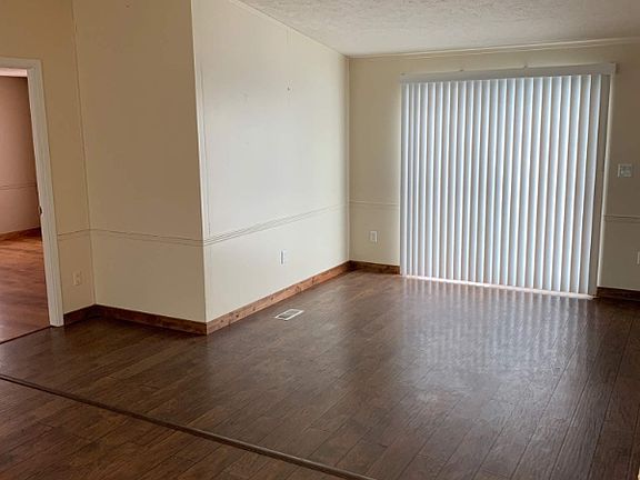 5th image of 14 Eastwood Dr