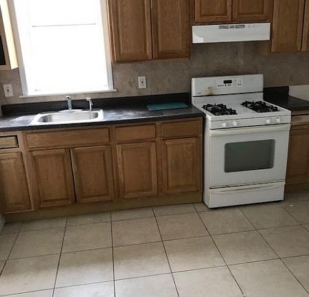 5th image of 546-548 N 11th St #6