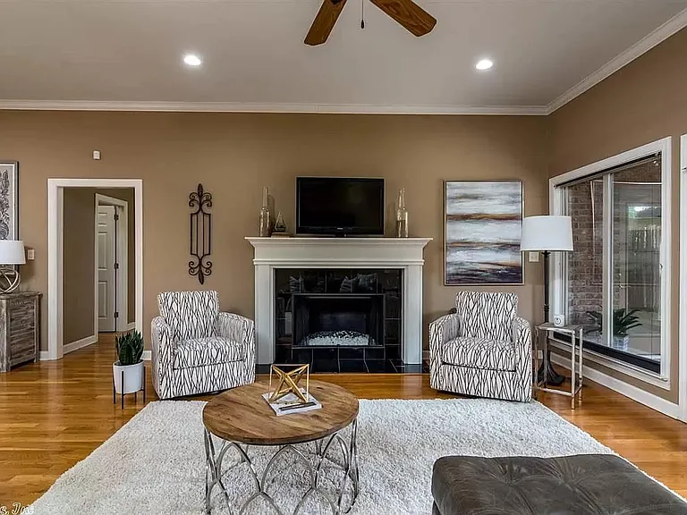 20 Bristol Ct — Photo 17