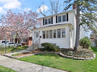 621 S Lincoln Ave, Park Ridge, IL 60068