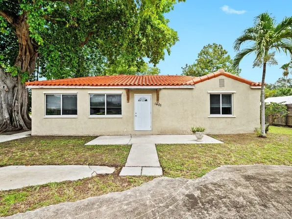 1401 NE 133rd Road, North Miami, FL 33161