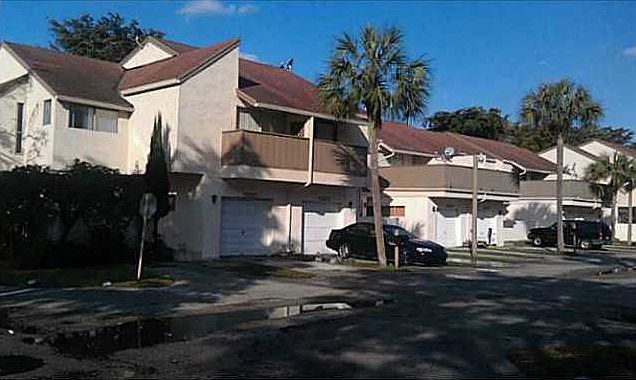 1st image of 833 NW 82nd Ave
