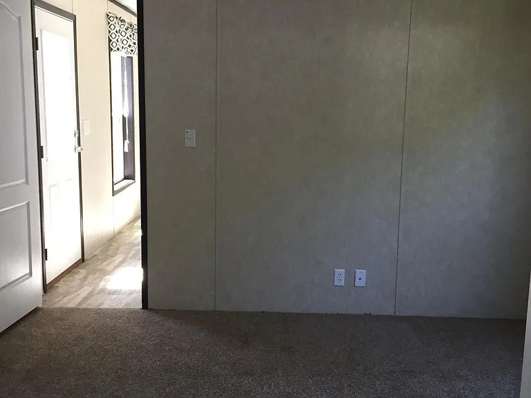Hillcrest Crossing — Photo 19