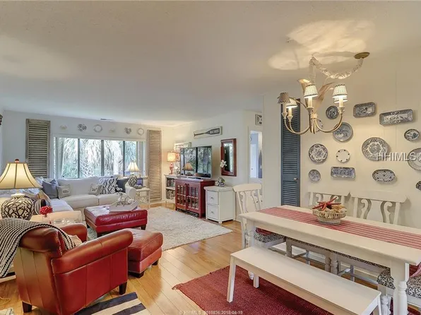 25 Deallyon Ave APT 148, Hilton Head Island, SC 29928