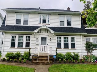 1305 Chambers St, Trenton, NJ 08610