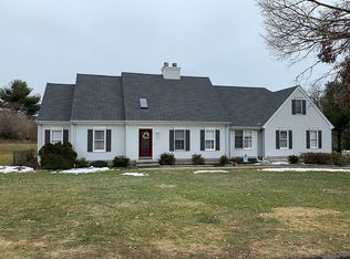 39 Acorn Rd, Branford, CT 06405