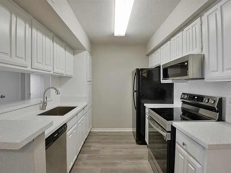 12955 Woodforest Blvd #54 — Photo 13