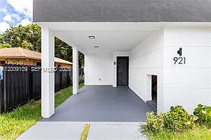 3rd image of 921 NW 55th St #1