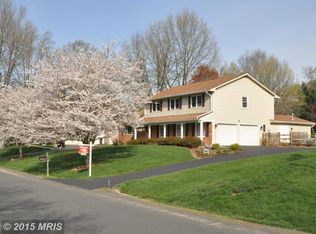 10410 Huntrace Way, Vienna, VA 22182