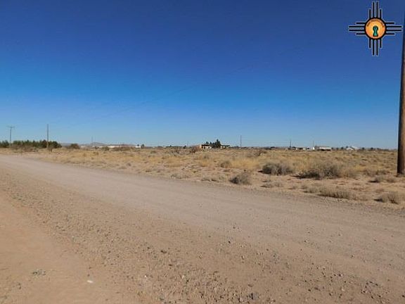 5th image of Amapola Rd SE