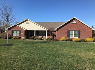401 Elk Ct, Brookville, OH 45309