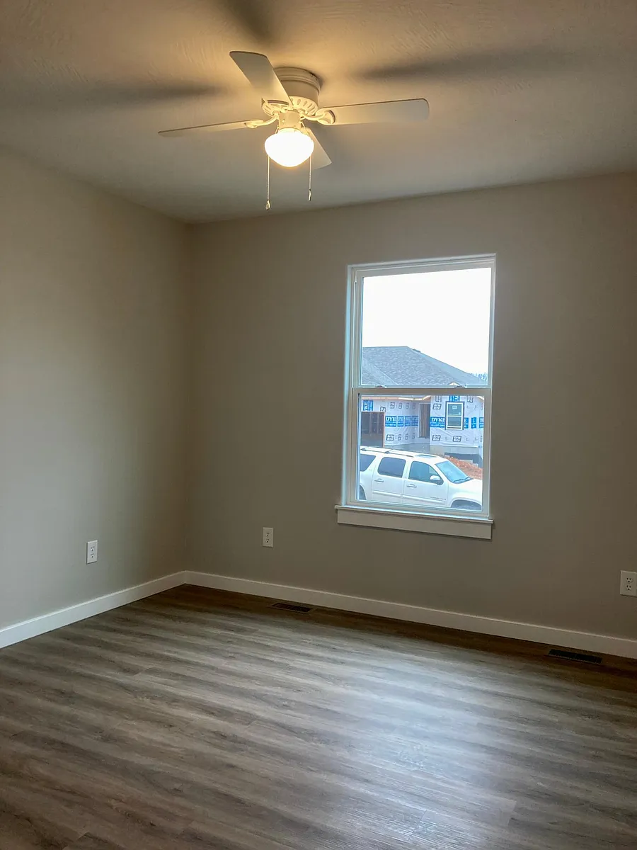 Building Photo - 802 S Brooks Ave