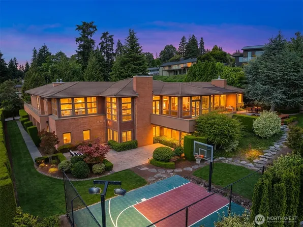 8635 NE 19th Place, Clyde Hill, WA 98004