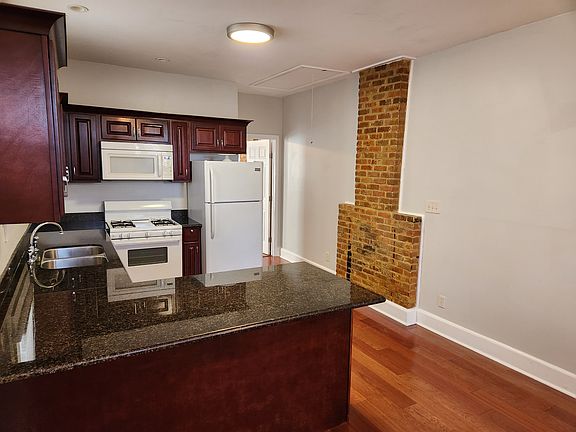 5th image of 607 Washington Ave