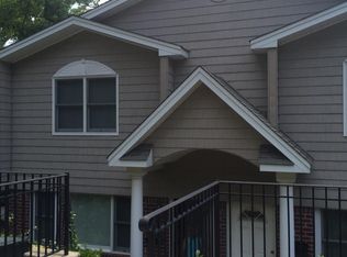 35 Sands Point Rd, Port Washington, NY 11050