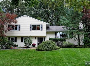 7 Ravine Dr, Woodcliff Lake, NJ 07677