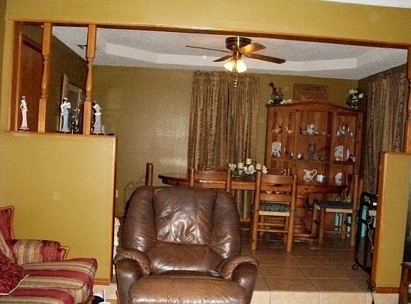 3rd image of 111 W Nolana