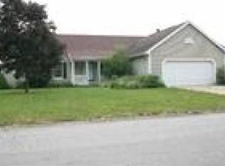 680 Wisteria Dr, Troy, OH