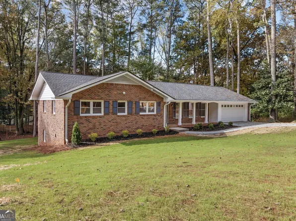 3849 Cardinal Dr, Tucker, GA 30084