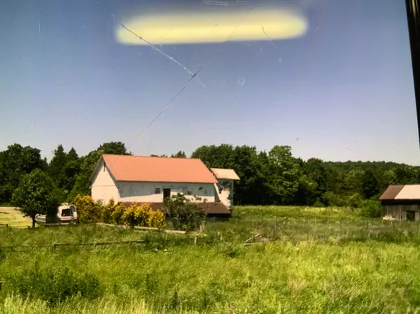 3822 Canal Rd, Bouckville, NY 13310