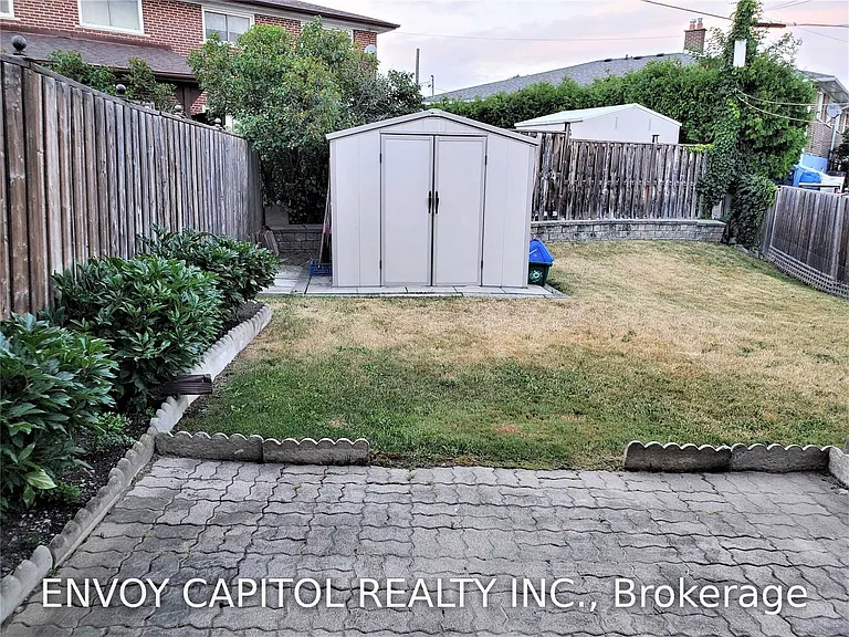 14 Faulkner Cres — Photo 14