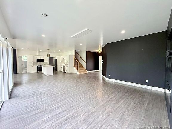 5th image of 9 Turnberry Ct