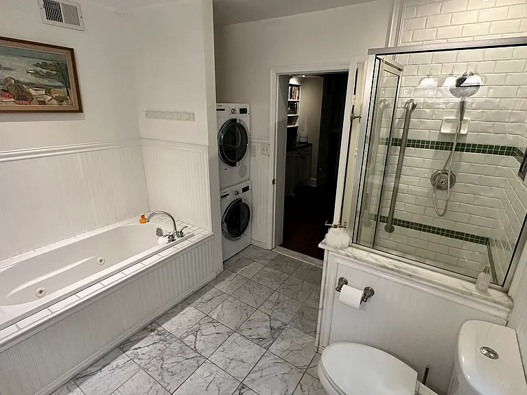 2nd Floor Master Bath (with washer/dryer)