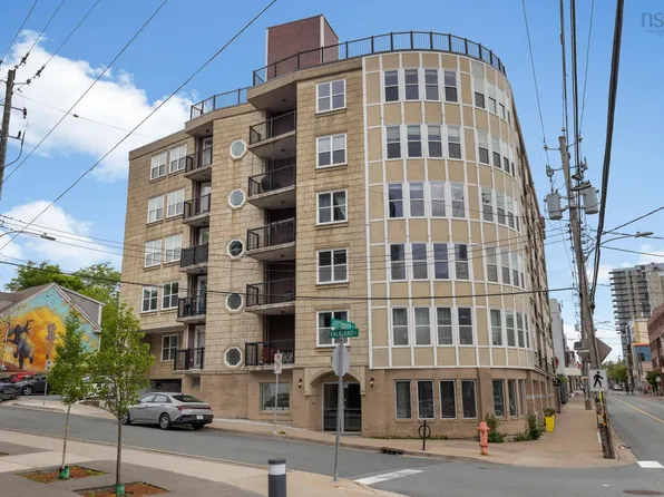 5505 Falkland St Unit 207, Halifax, NS B3K 0C3