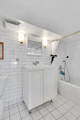 Sold by Bond New York | media 9