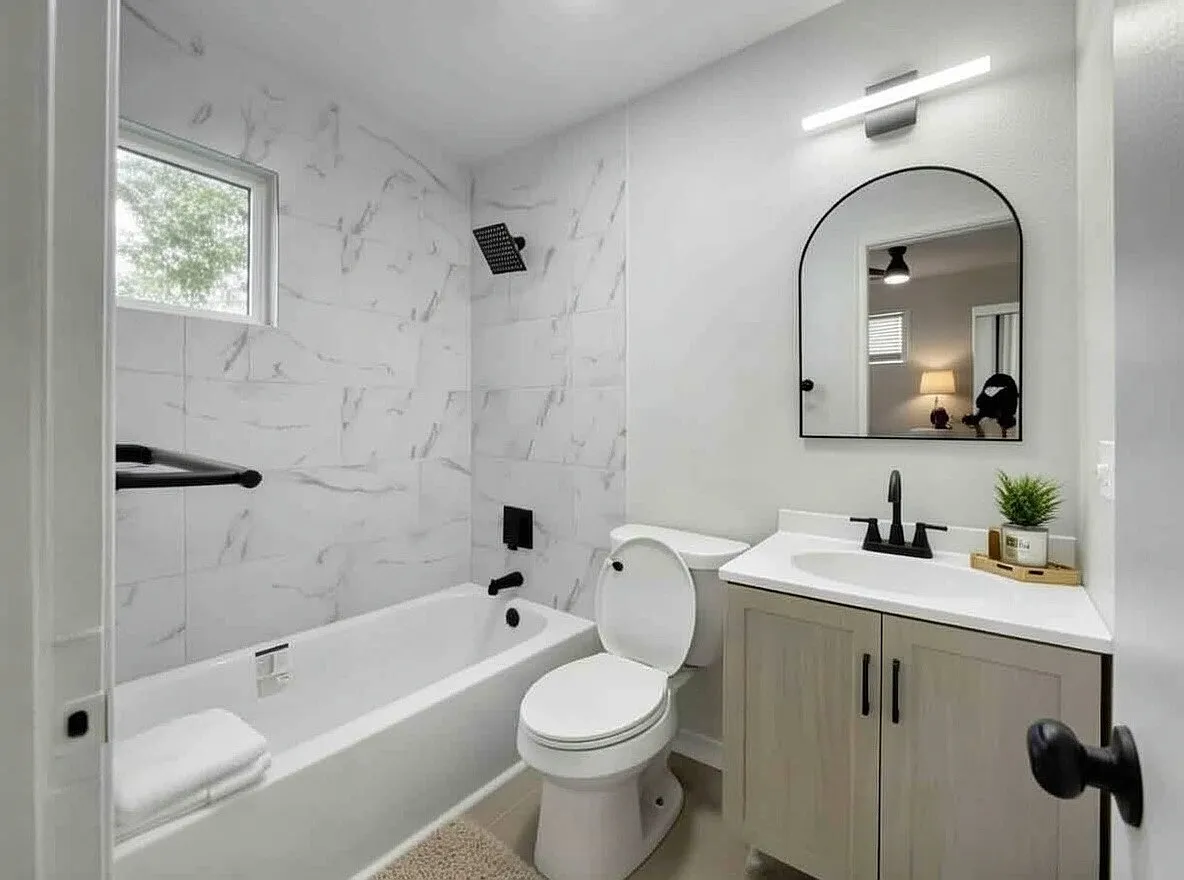 347 Ware Blvd — Photo 1