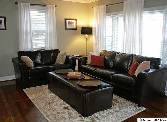 2nd image of 920 Briar Ave