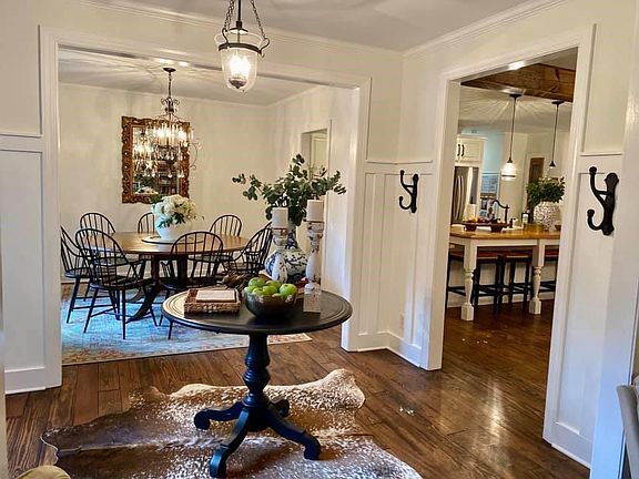 3rd image of 4057 Churchill Downs Dr
