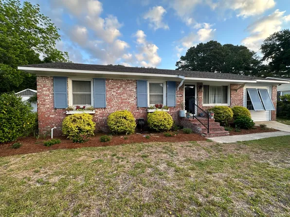 1554 Westwood Dr, Charleston, SC 29412