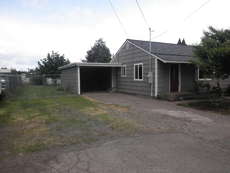 3565 48th Ave NE — Photo 3