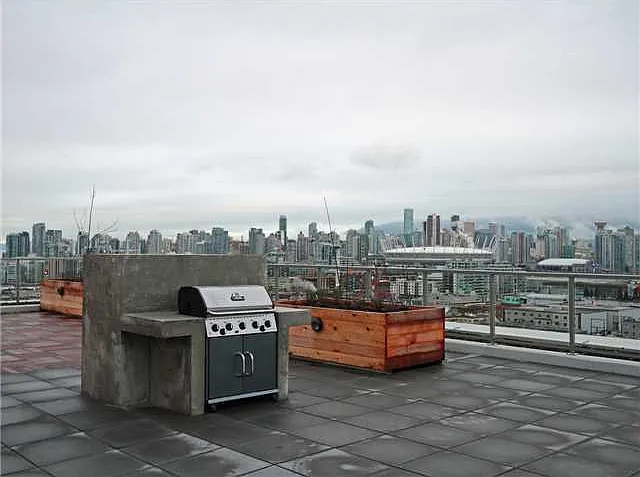 251 E 7th Ave #607 — Photo 16