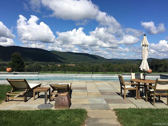 2nd image of 162 Amenia Union Rd