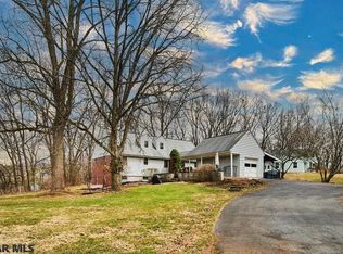 121 Grandview Rd, State College, PA 16801