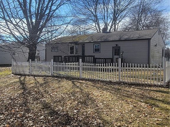 3rd image of 3873 Whippoorwill Ln