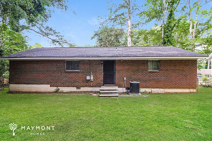 624 Robert E Lee Pkwy — Photo 14