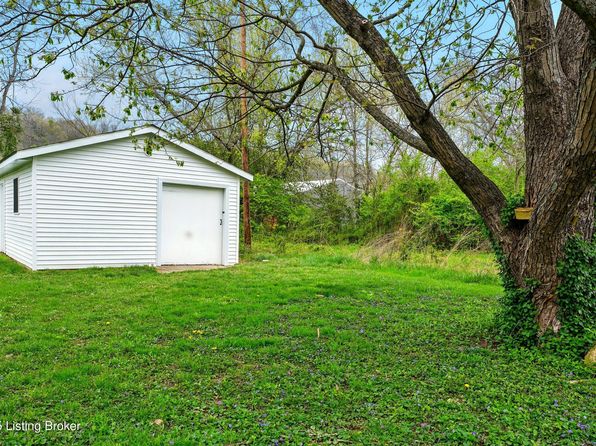 15 Crescent Ct, Worthville, KY 41098