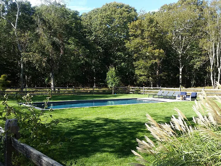 442 Bridgehampton Sag Harbor Tpke — Photo 1